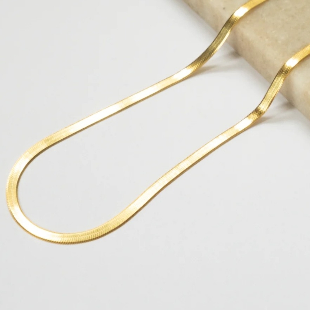 NEW 14K Yellow Gold 925 Sterling Silver Herringbone Chain Necklace - Picture 5 of 8